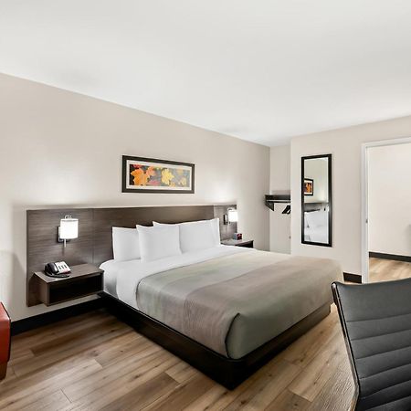 Quality Inn & Suites Dumas Esterno foto