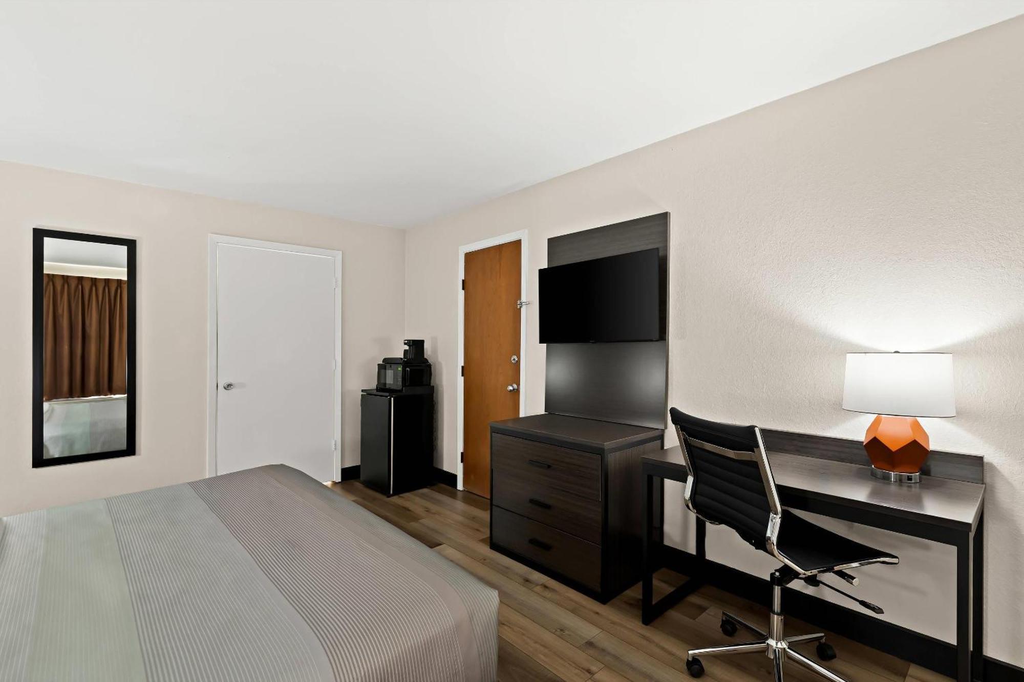 Quality Inn & Suites Dumas Esterno foto